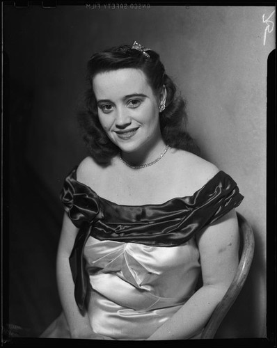 Cast member, La Traviata, Hollywood or Pomona, 1949