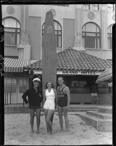 Swimmer Helene Madison and Santa Monica lifeguards at Grand Hotel, Santa Monica, 1933