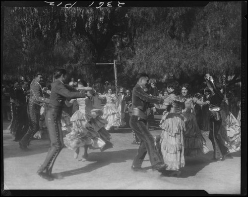 Dancers in Spanish-style clothing at the Eugene Plummer residence, Hollywood, 1931