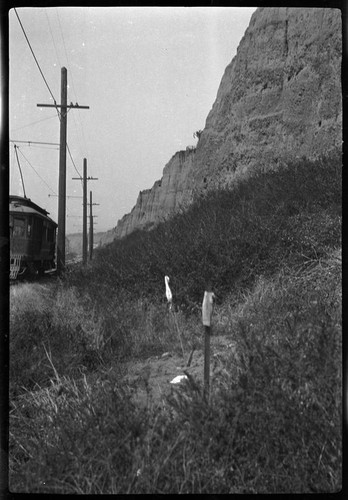 Streetcar and Palisades Park cliffs, Santa Monica, 1929