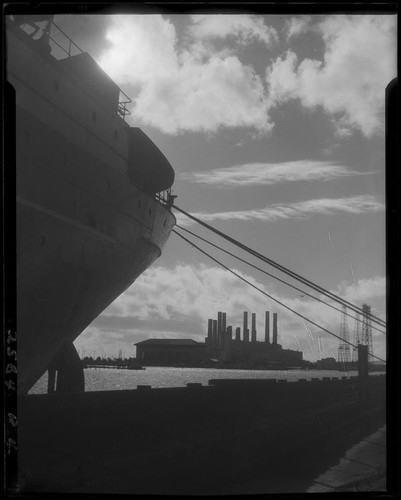 Long Beach Harbor and Southern California Edison electric plant, Long Beach, [1930-1949?]