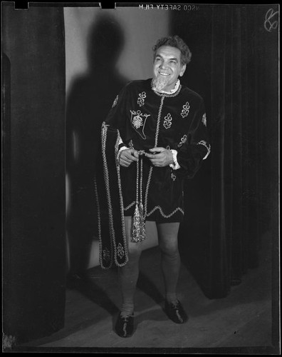 Cast member, La Traviata, Hollywood or Pomona, 1949