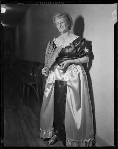 Cast member, La Traviata, Hollywood or Pomona, 1949