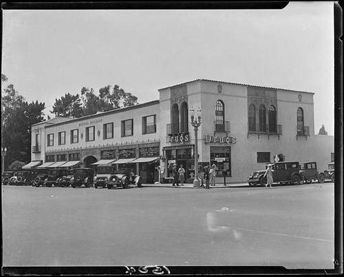 Street scene at Wilshire Boulevard and 4th Street, Santa Monica, 1928