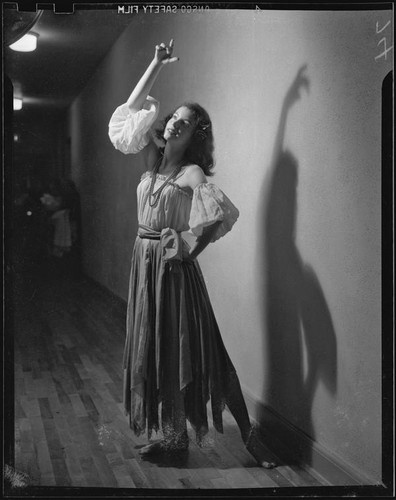 Cast member, La Traviata, Hollywood or Pomona, 1949