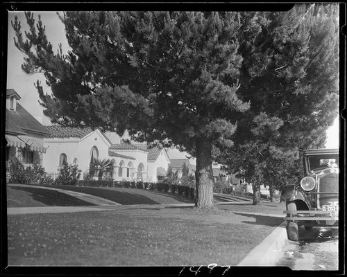 View towards Spanish style houses, Santa Monica, 1928