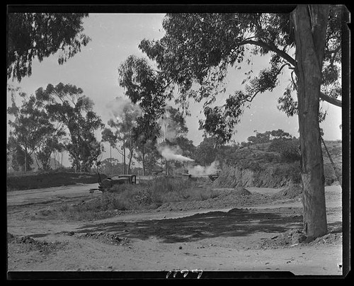 Road under construction in Huntington Palisades, Pacific Palisades, 1929