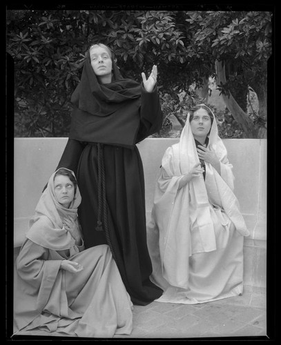 Actresses from the Sunday Players radio show performing a scene from the New Testament, circa 1935