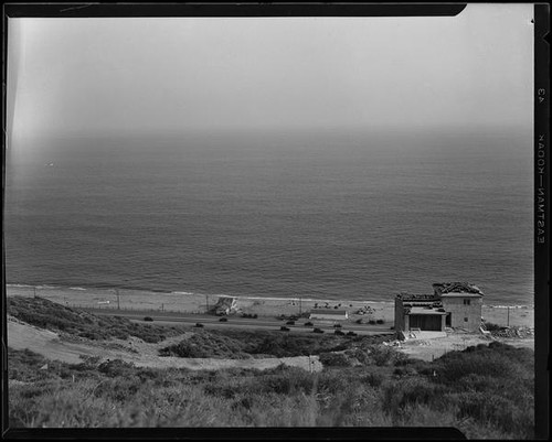 View towards beach house under construction in the Rancho Malibu la Costa development, Malibu, circa 1927