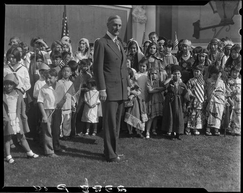 William Gibbs McAdoo and group at Golden Rule Foundation Pageant, Los Angeles, 1930