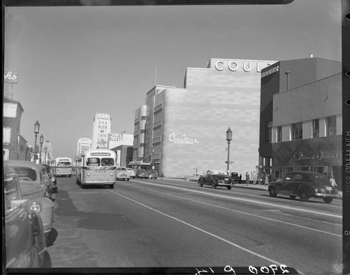 Street scene at Wilshire Boulevard and Hauser Boulevard, Los Angeles, 1949