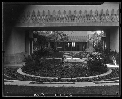 Hollyhock House courtyard, Barnsdall Park, Los Angeles, 1929