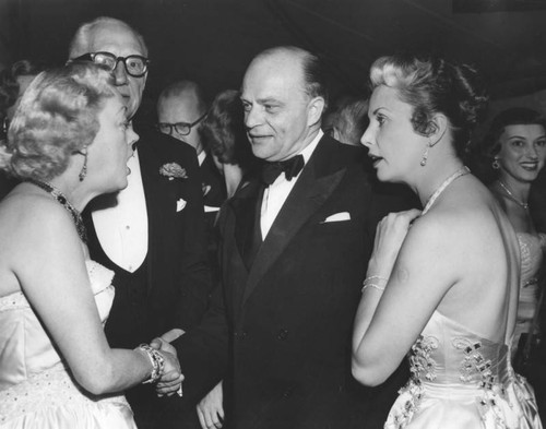 Marion Davies, Edgar Bergen and friends