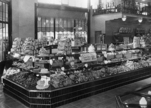 Hattem's Market interior