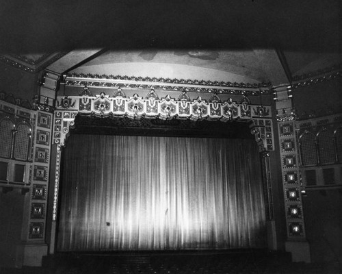 Fox Redondo Theatre proscenium