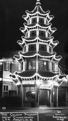 Golden Pagoda in New Chinatown