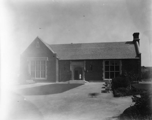 Front view, Memorial Branch Library