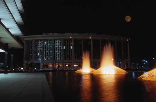 Dorothy Chandler Pavilion at night