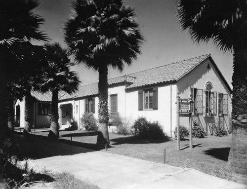 Los Angeles Public Library Jefferson Branch