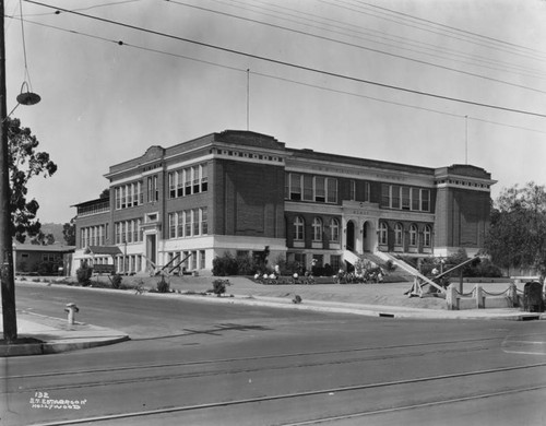 Los Feliz School