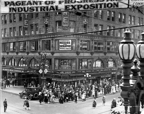 Loew's State Theatre building, 1922