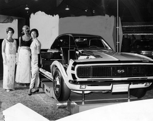 Camaro at Los Angeles Auto Show