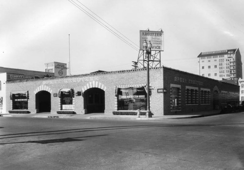 Speer-Kreutzer auto repair garage, view 1