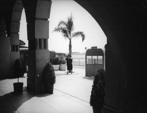 Courtyard of the Grand Central Air Terminal