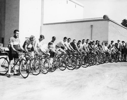 Bicycle riders lined up