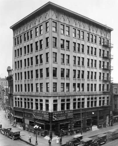 Spring and 1st Streets, 1920, bank building