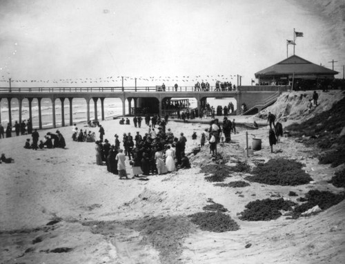 Group gathers on Huntington Beach