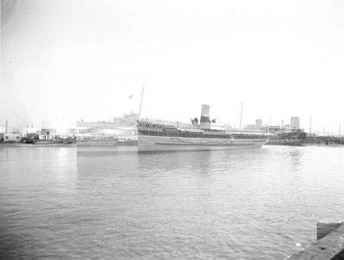 Catalina ship in harbor