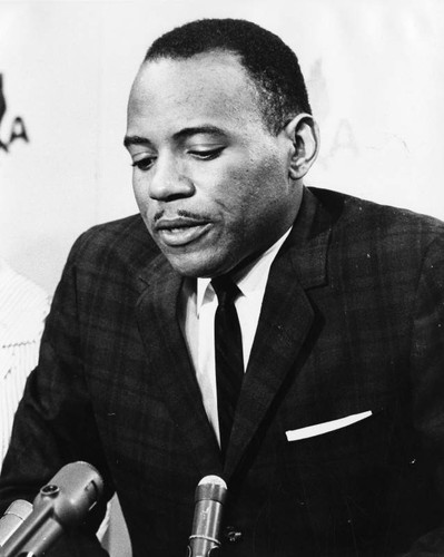 James Meredith receives award