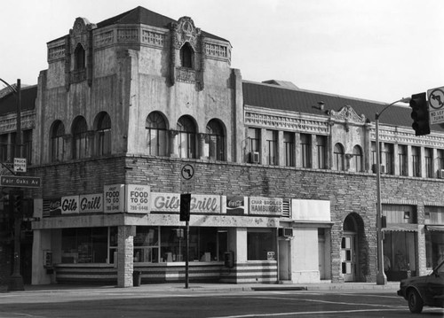 Gil's Grill in Pasadena