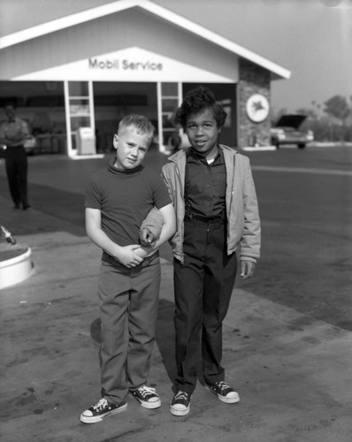 Mobil Service Station on Arlington Avenue