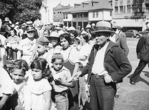 Children on Los Angeles Street