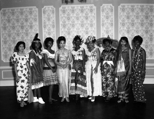 Cinderella Internationale Beauty Pageant 1964