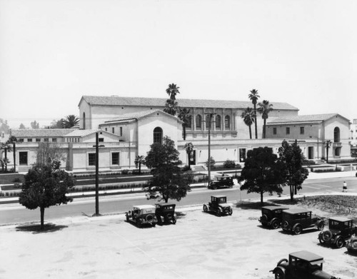 Pasadena Public Library, exterior