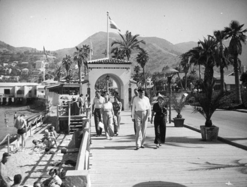 Beach and boardwalk, Avalon