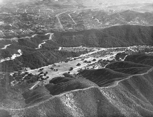 Glendale's Glen Oaks Tract aerial