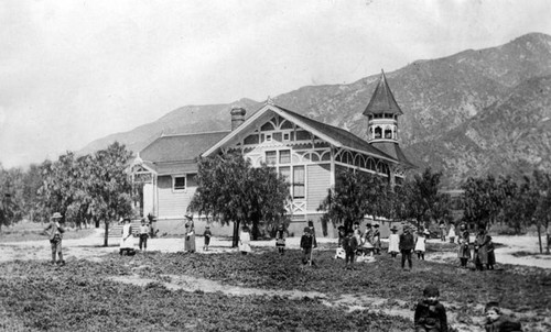 First school, Sierra Madre