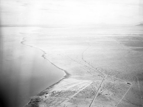 Salton Sea, West Shore, looking south