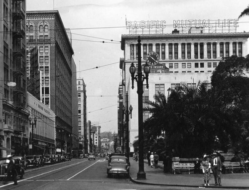 6th Street west from Hill Street