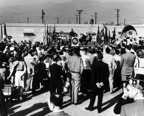 Crowd attends Dedication ceremonies