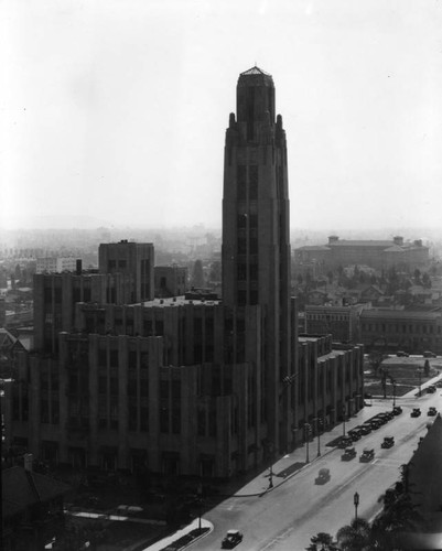 Bullock's Wilshire exterior, view 1