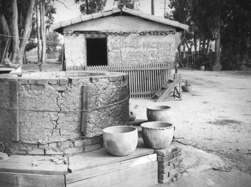 Pottery at La Bonita Factory