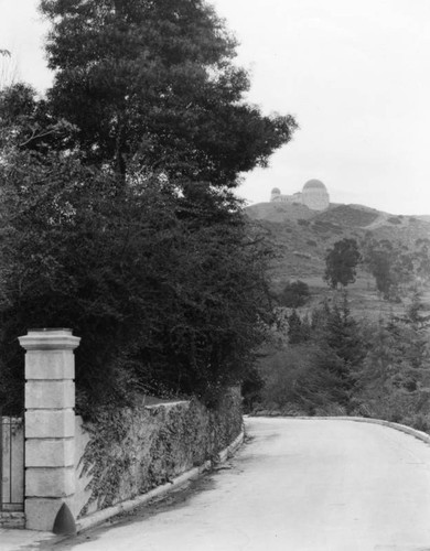 Griffith Observatory on hill