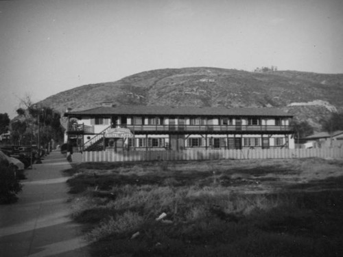 Laguna Beach-Residences-Apartment buildings