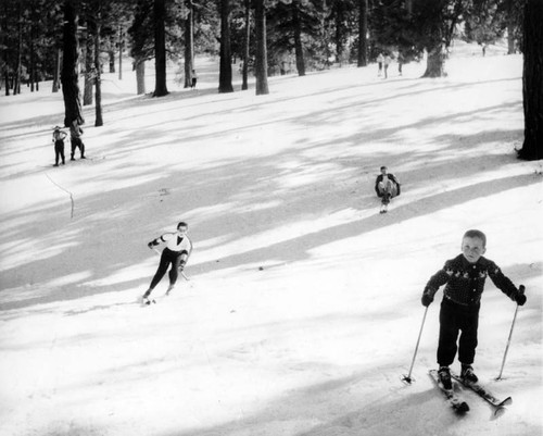 Late season snow lures skiers