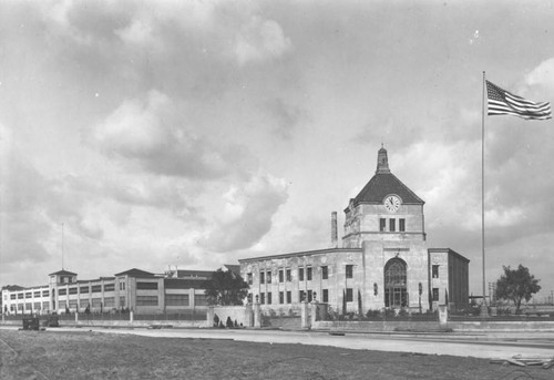 Firestone Tire & Rubber Co., exterior